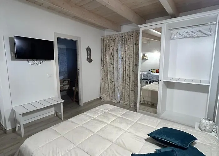 Marisol 切萨雷奥港